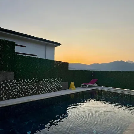 Ari Honeybee Fethiye